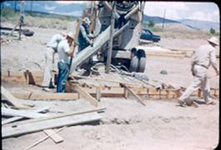 1950s_Early_RayBumgarnerBuildingKentRdHouse_005