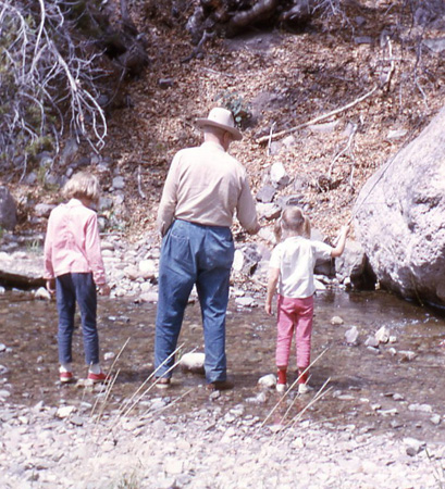 1966_00_00_AtGila_AdronGladysKayInStream