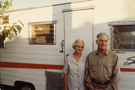 1968_08_00_AdronAndStellaBumgarnerByMotorHome