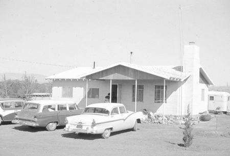 1959_00_00_AdronGladysHouse2