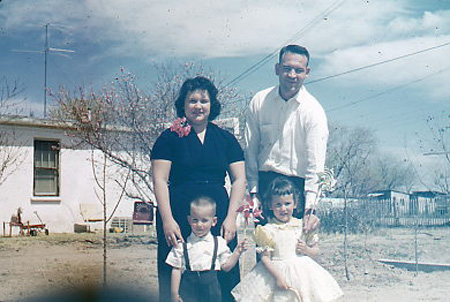 1959_04_00_RosemaryAllanLeeSueEaster