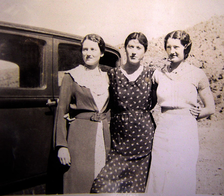 1930s-BelvaMayElwa_IThink