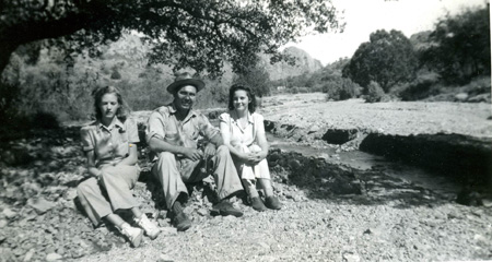 1940S_Guess_AdraFayBumgarnerUnknownAndGingerBeasleyAtSoledadCanyon