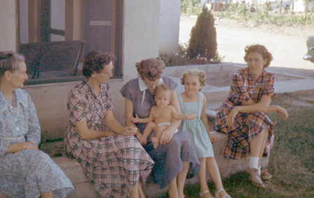 1953_00_00_MattieGladysFernCarolNancyBelle