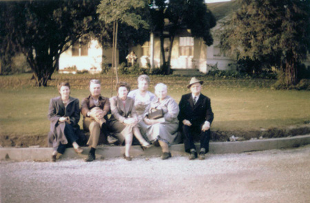 1940s_BelvaAdronElwaIvadeaneErdeaneGusBumgarner