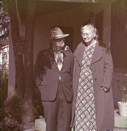 1940s_Guess_GusAndErdeaneBumgarner