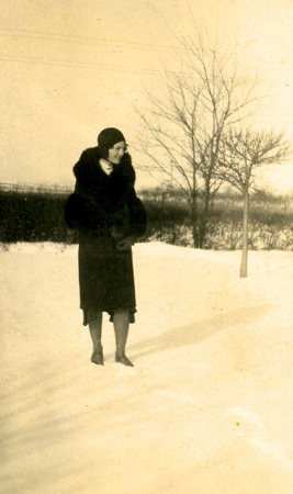 1920s_Guess_MaeOrMabelBumgarner