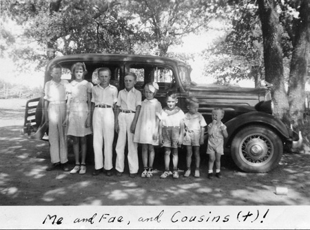 1930s_RayFayAndCousinsByCar